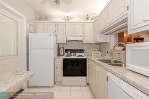 3430 NW 52nd Ave, Lauderdale Lakes, FL 33319 - Photo 10