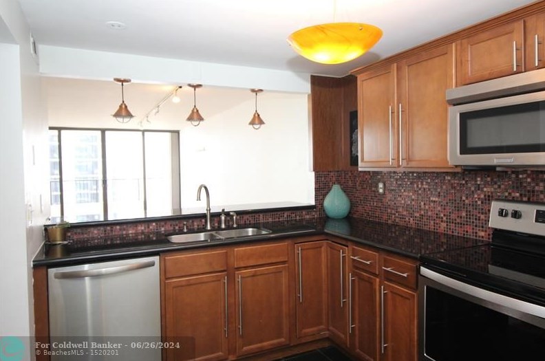 555 Ne 15th St #28f, Miami, FL 33132