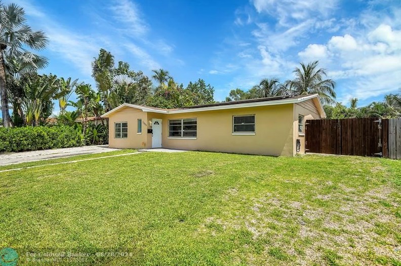7505 Arthur St, Hollywood, FL 33024-5321