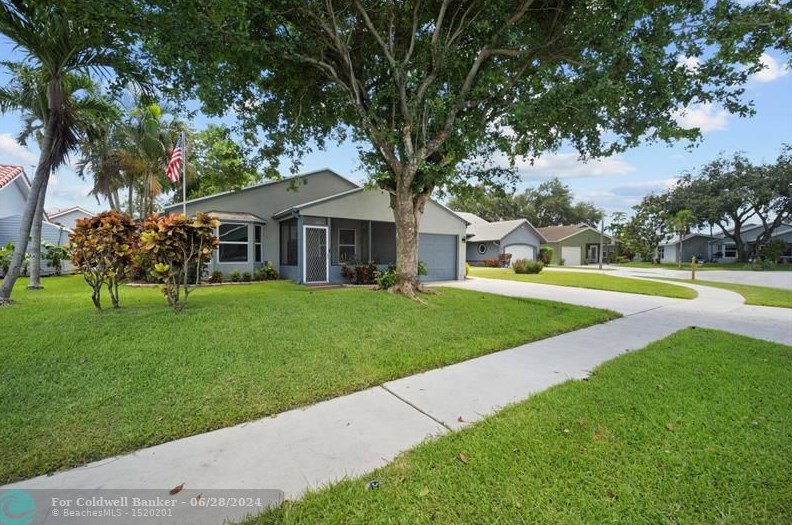 9184 Beverly Ct, Boynton Beach, FL 33472