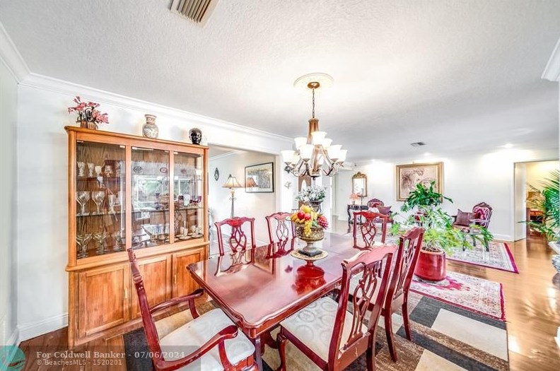 3900 68th Ave, Hollywood FL  33023-6606 exterior