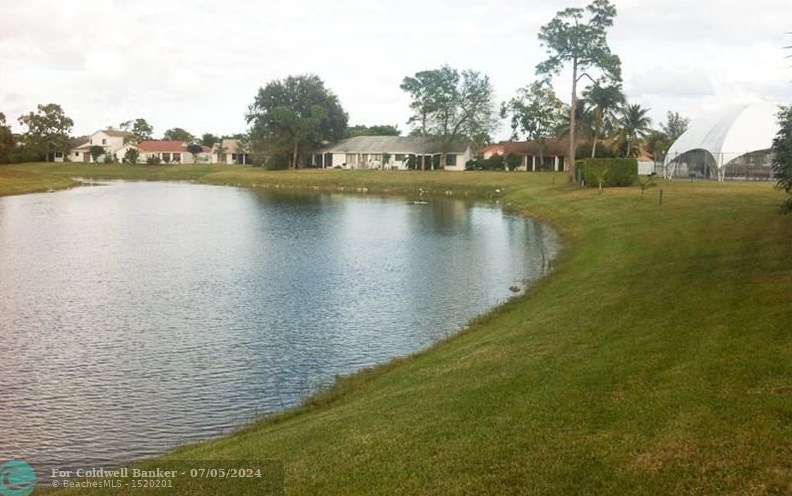9691 Sunny Isle Cir, Boca Raton, FL 33428