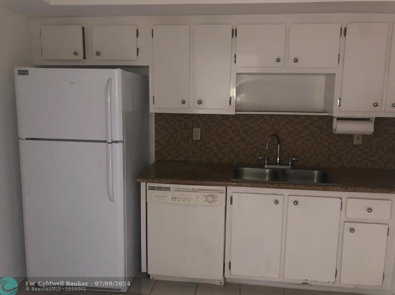 901 Hillcrest Dr #504, Hollywood, FL 33021