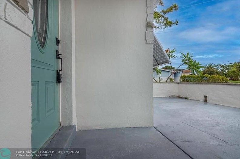 5601 Arthur St, Hollywood FL  33021-5132 exterior