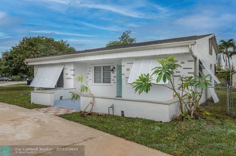 5601 Arthur St, Hollywood, FL 33021