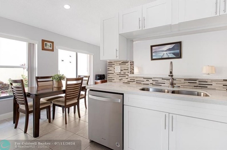 19033 12th Ct, Hollywood FL  33029-2957 exterior