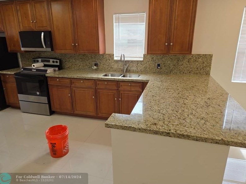 2314 Cleveland St, Hollywood, FL 33020