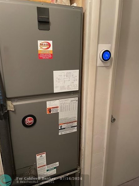 6720 Meade St, Hollywood FL  33024-1814 exterior