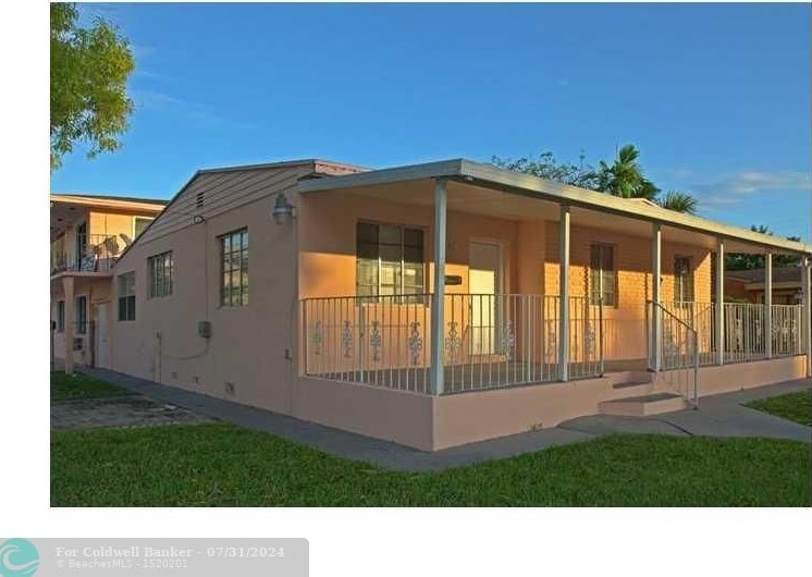 13075 7th Ave, Miami, FL 33161-7520