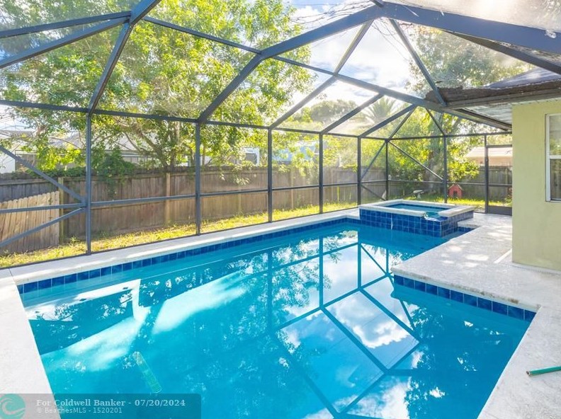 2446 1st St, Vero Beach, FL 32962