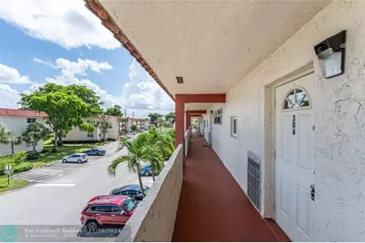 671 S Hollybrook Dr, Unit #306, Pembroke Pines, FL 33025 - Photo 18