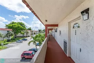 671 S Hollybrook Dr, Pembroke Pines, FL 33025 - Photo 18