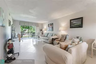 671 S Hollybrook Dr, Pembroke Pines, FL 33025 - Photo 1