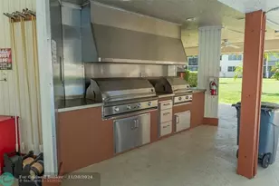 671 S Hollybrook Dr, Pembroke Pines, FL 33025 - Photo 24