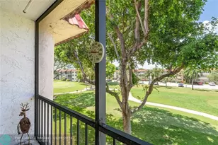 671 S Hollybrook Dr, Pembroke Pines, FL 33025 - Photo 16