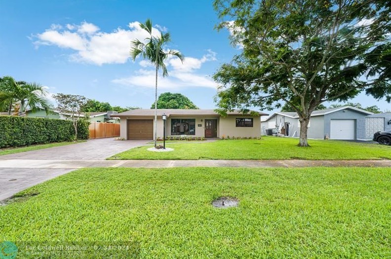 1821 N 48th Ave, Hollywood, FL 33021