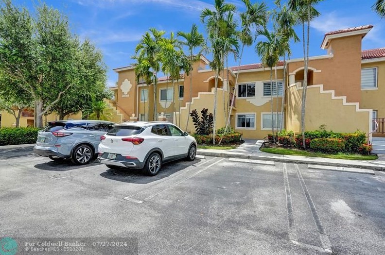 7910 Nw 7th St #102, Hollywood, FL 33024