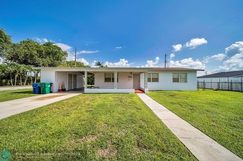 8871 42nd St, Miami, FL 33165-5319