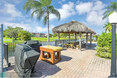 9121  Sunrise Lakes Blvd, Unit #113, Sunrise, FL 33322 - Photo 26