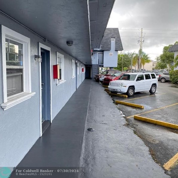 13695 Ne 3rd Ct #c05, Miami, FL 33161