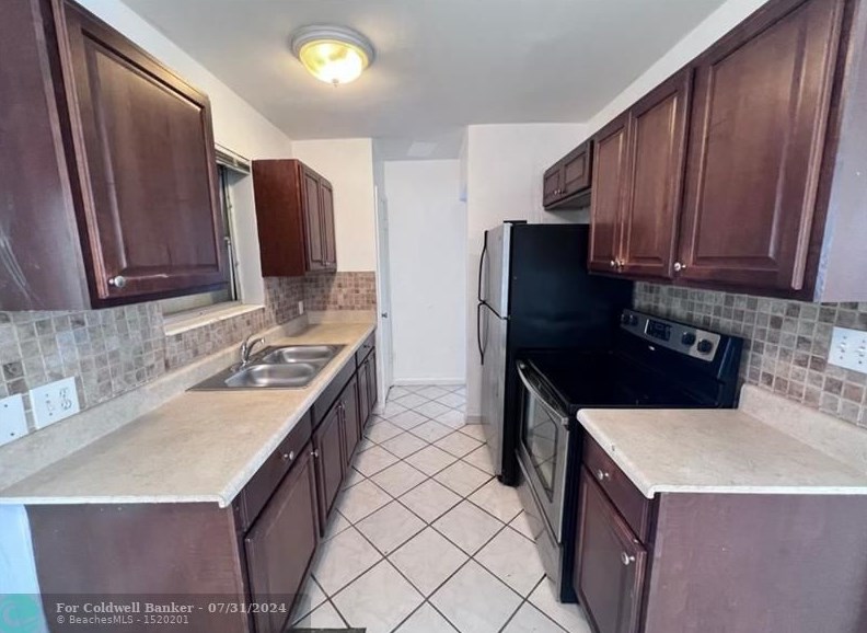 2641 Polk St #4, Hollywood, FL 33020