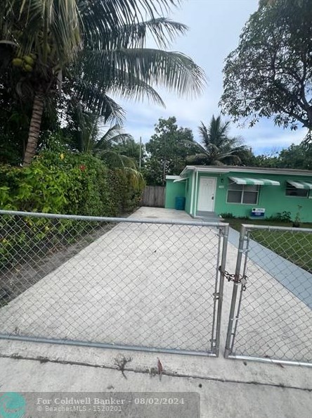2780 Nw 2nd St, Boynton Beach, FL 33435