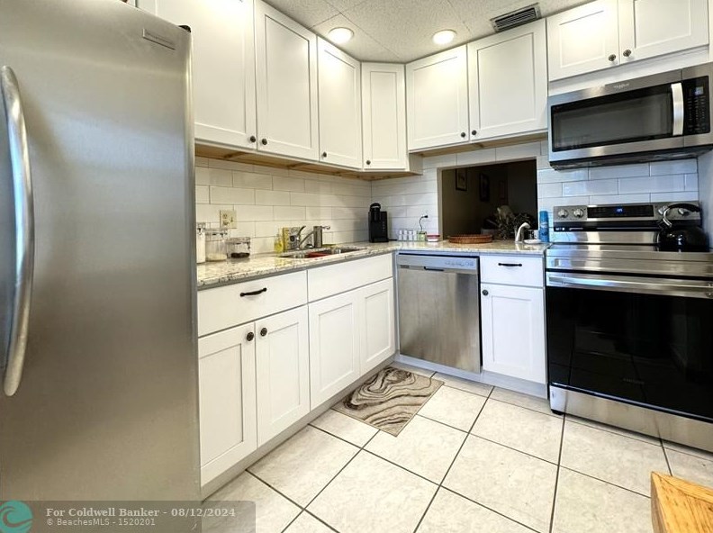 161 Lake Anne Dr #161, West Palm Beach, FL 33411