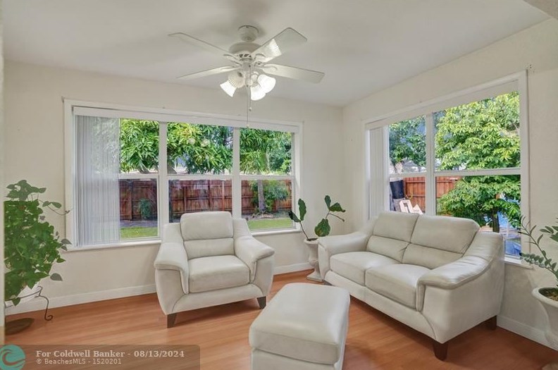 7763 Juniper St, Hollywood, FL 33023