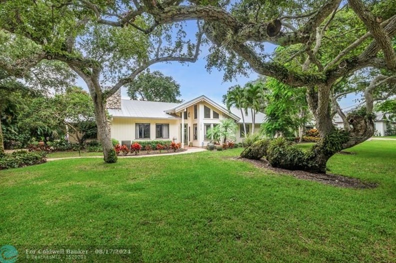 1513 E Camino Del Rio, Vero Beach, FL 32963