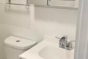 54 Isle of Venice Dr, Fort Lauderdale, FL 33301 - Photo 8