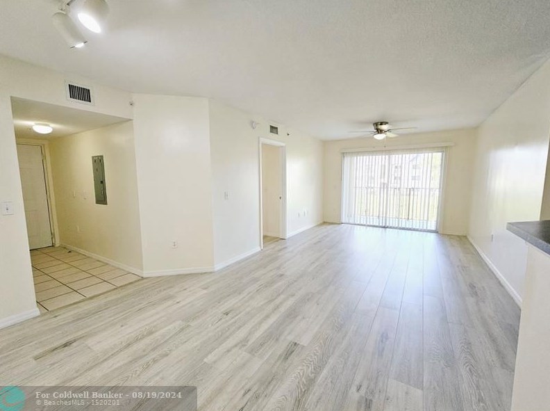 4151 San Marino Blvd Apt 208, West Palm Beach, FL 33409