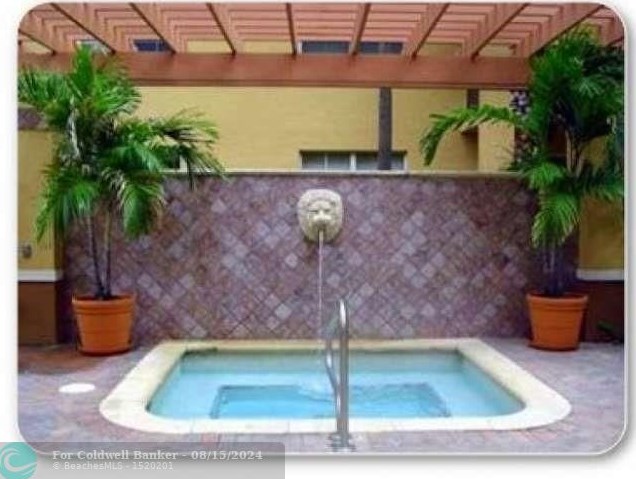 1801 N Flagler Dr Apt 426, West Palm Beach, FL 33407