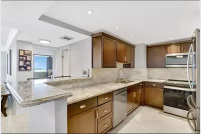 5200 N Flagler Dr, Unit #802, West Palm Beach, FL 33407 - Photo 4