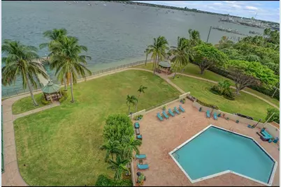 5200 N Flagler Dr, Unit #802, West Palm Beach, FL 33407 - Photo 18