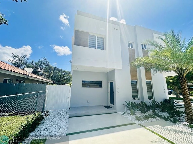 395 Sw 77th Ave, Miami, FL 33144