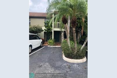 6019  Bayview Dr, Unit #6019, Fort Lauderdale, FL 33308 - Photo 1