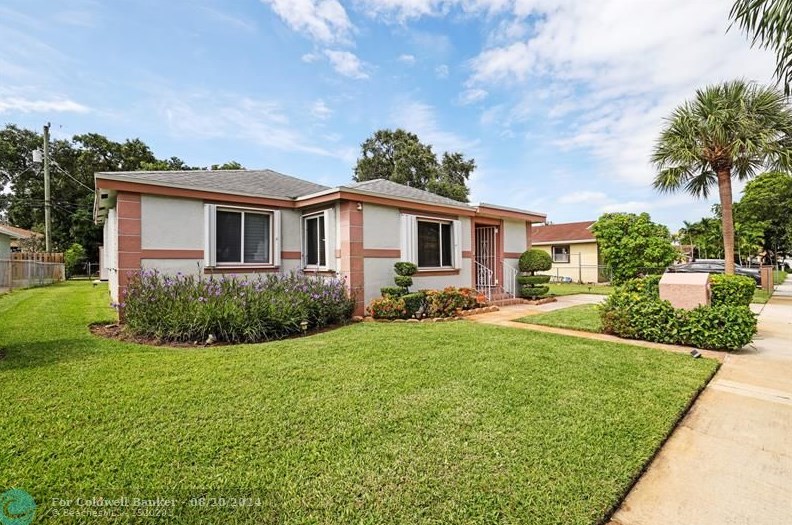 2334 Farragut St, Hollywood, FL 33020