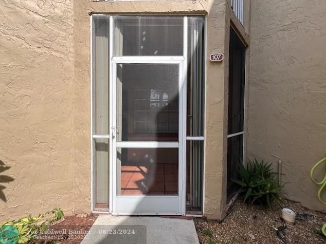 8621 5th St, Hollywood, FL 33025-1439