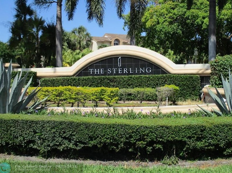 4203 Glenmoor Dr, West Palm Beach, FL 33409-2823
