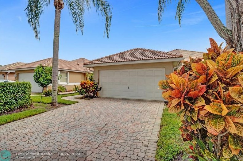 5223 Grande Palm Cir, Delray Beach, FL 33484-1363