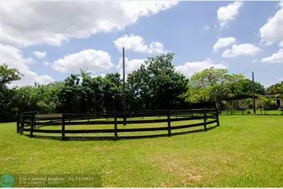 1765 Back Lot SW 112th Ave, Davie, FL 33325 - Photo 6