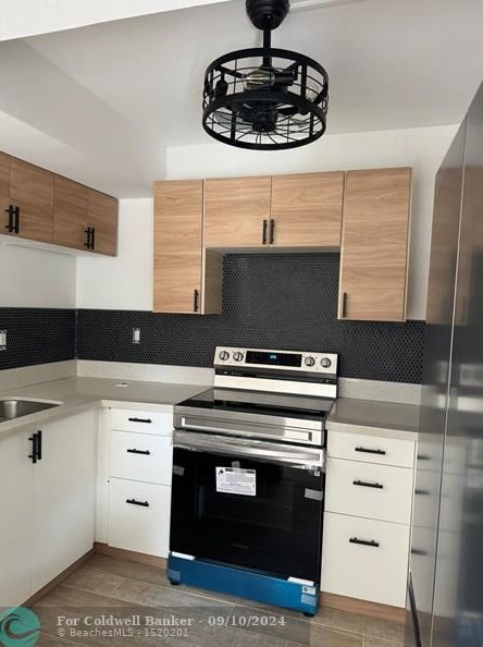8285 Thames Blvd, Boca Raton, FL 33433