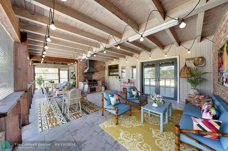 345 12 Ave, Boynton Beach FL 33435-6023 exterior