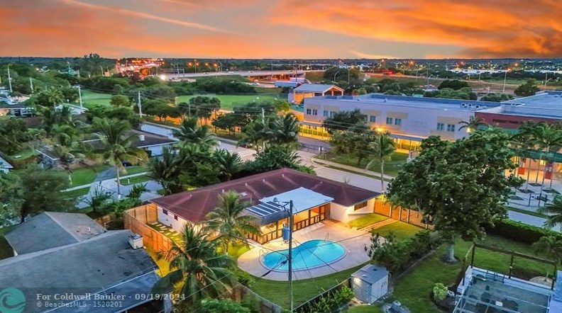 345 12 Ave, Boynton Beach FL 33435-6023 exterior