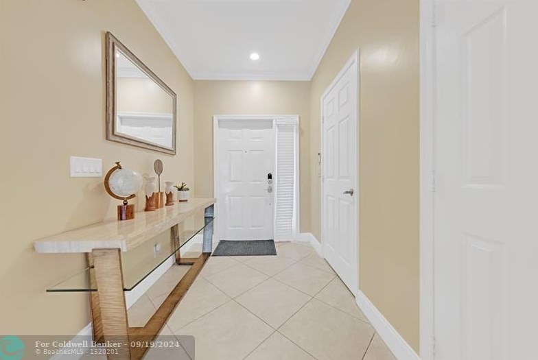 8310 Via Leonessa, Boca Raton, FL 33433
