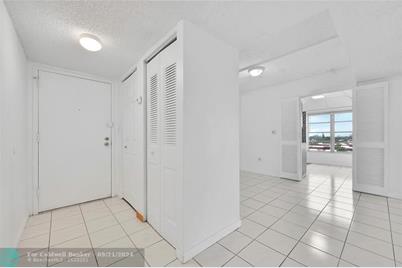 4174  Inverrary Blvd, Unit #815, Lauderhill, FL 33319 - Photo 1