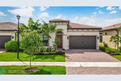 8027  Juniper Dr, Parkland, FL 33067 - Photo 1