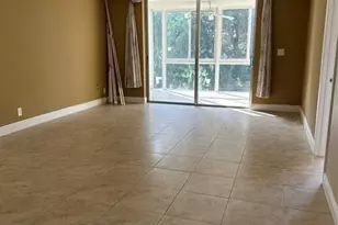 7680 NW 18th St, Margate, FL 33063 - Photo 8