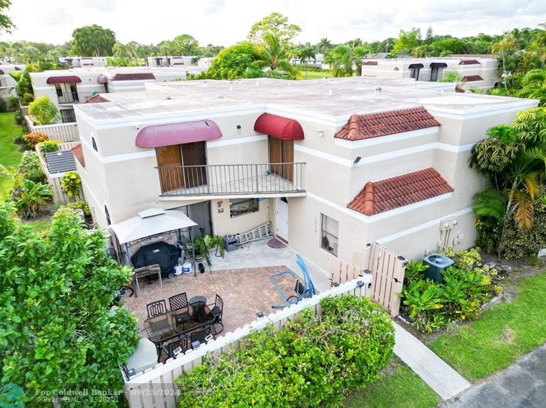 3955 Village Dr, Delray Beach, FL 33445-2959