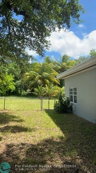 6338 Sw 25th St, Hollywood, FL 33023